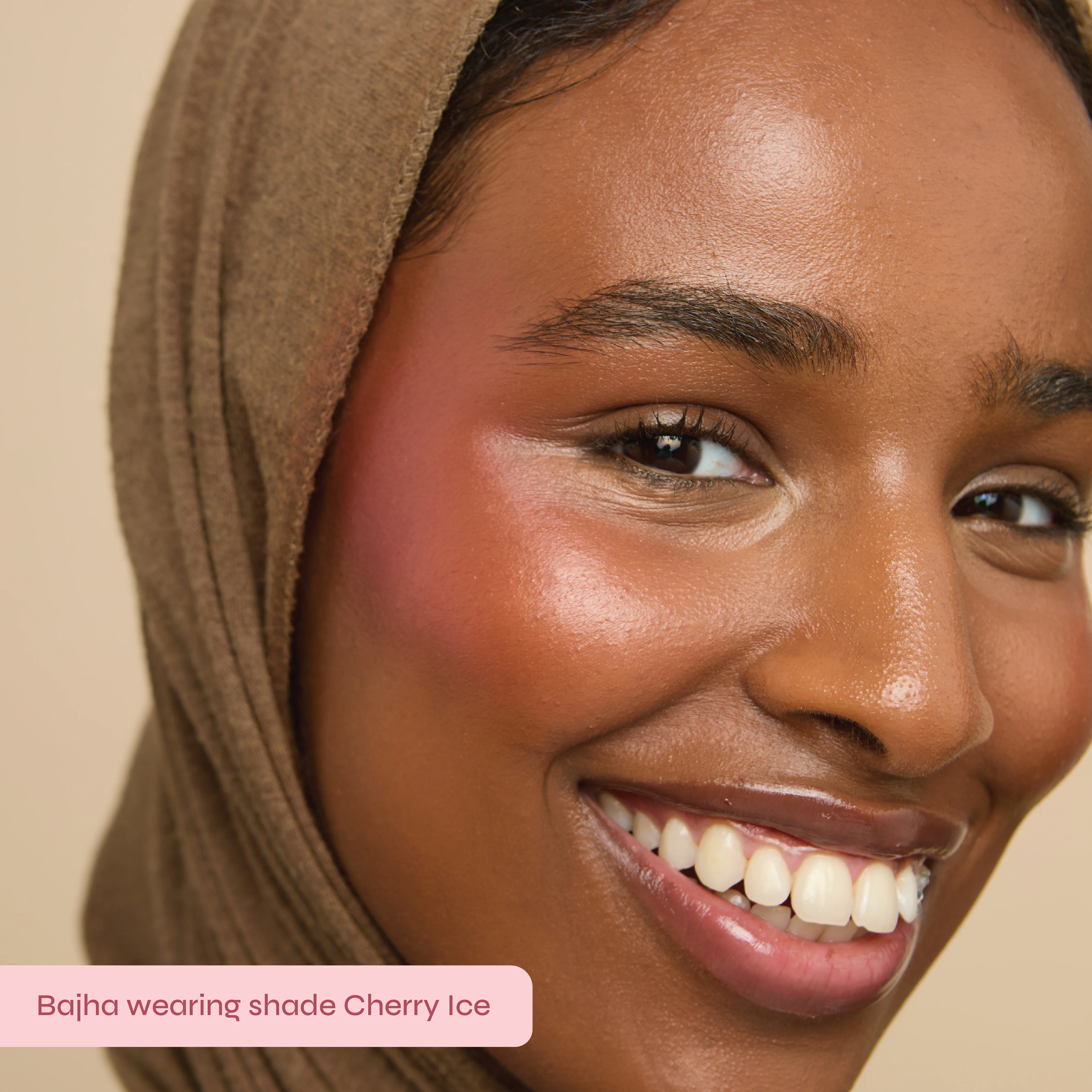 Glow Milk Liquid Shimmer Blush - Image 4